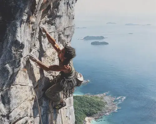 CG-Landing_Chapter-6_Rock-Climber